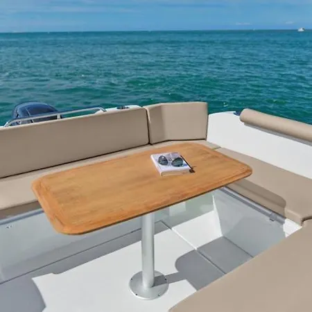 Beneteau Antares 8 Ob- Zdravko سبليت